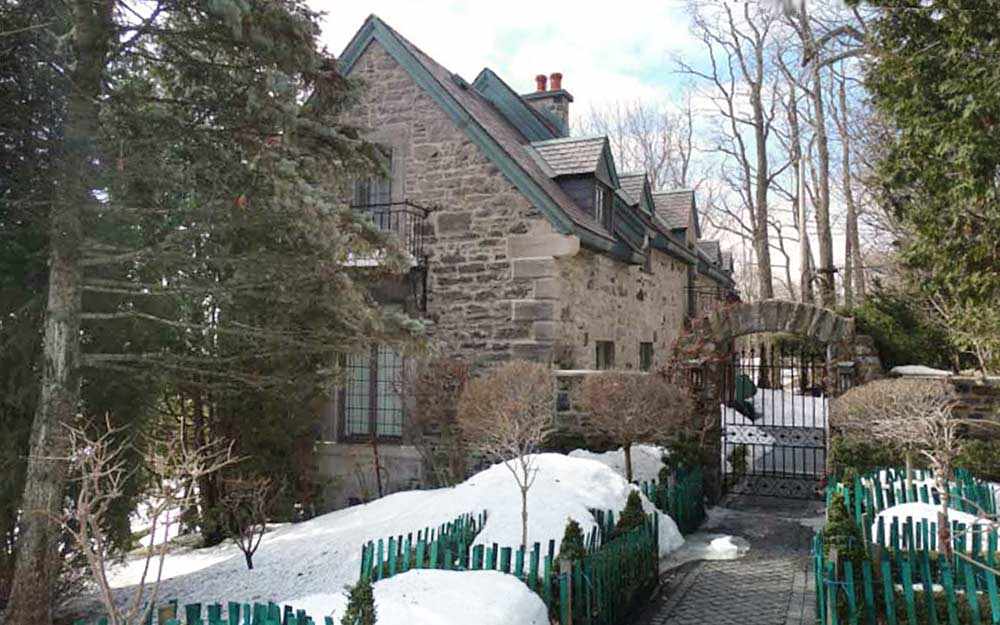 Westmount places and their stories /1 Westmount Magazine