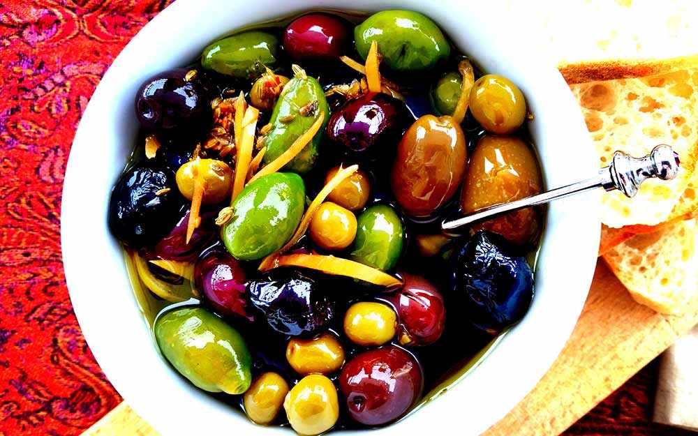 p_marinated-olives_feature
