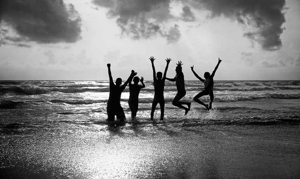 happiness - Image: Vinoth Chandar – flickr