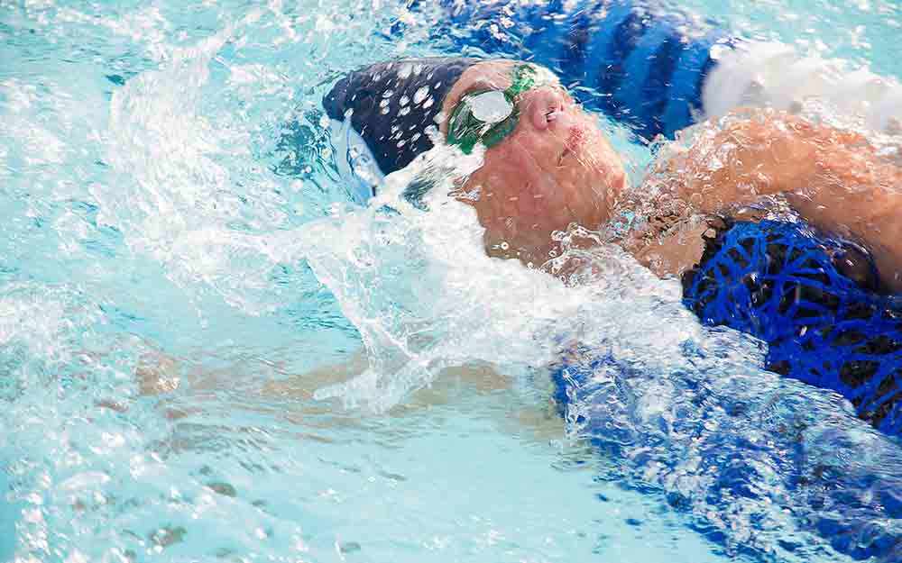 9-mcentyre2017-swim_westmountmag