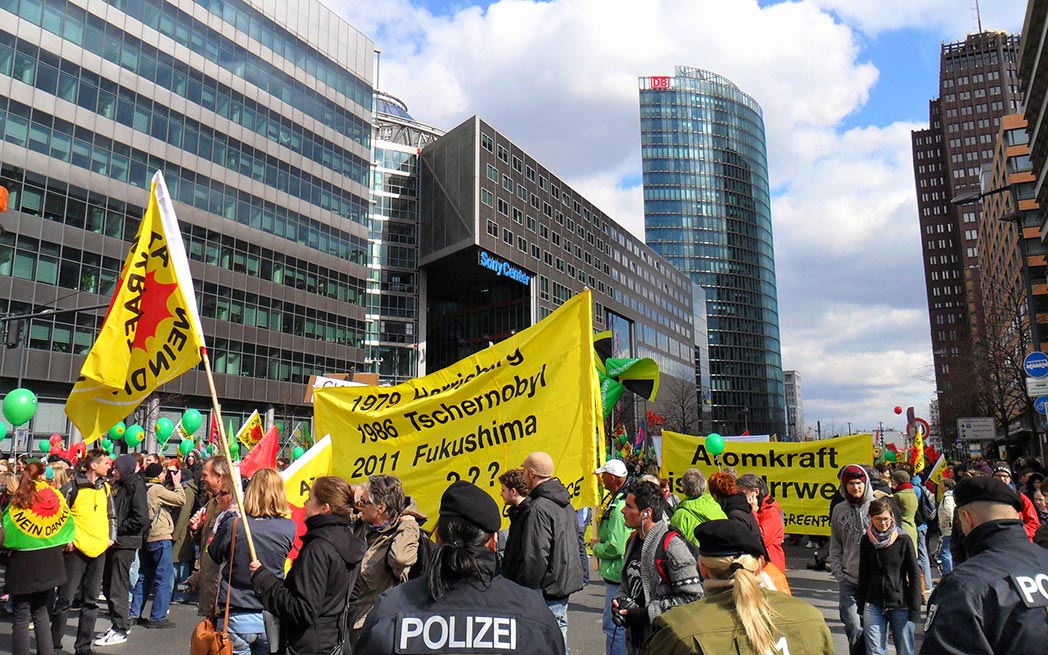 anti-atom-demonstration_Berlin-2011_westmountmag.ca