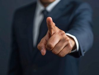 Building accountability <br>by avoiding the blame game