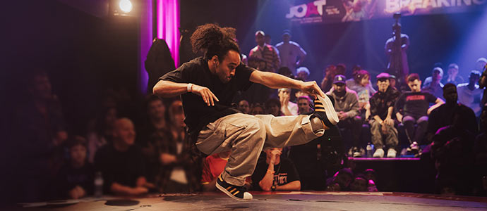 JOAT - Breaking • Image : Do Phan Hoi