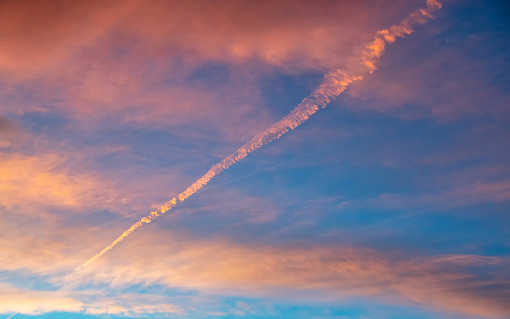 contrail-1024