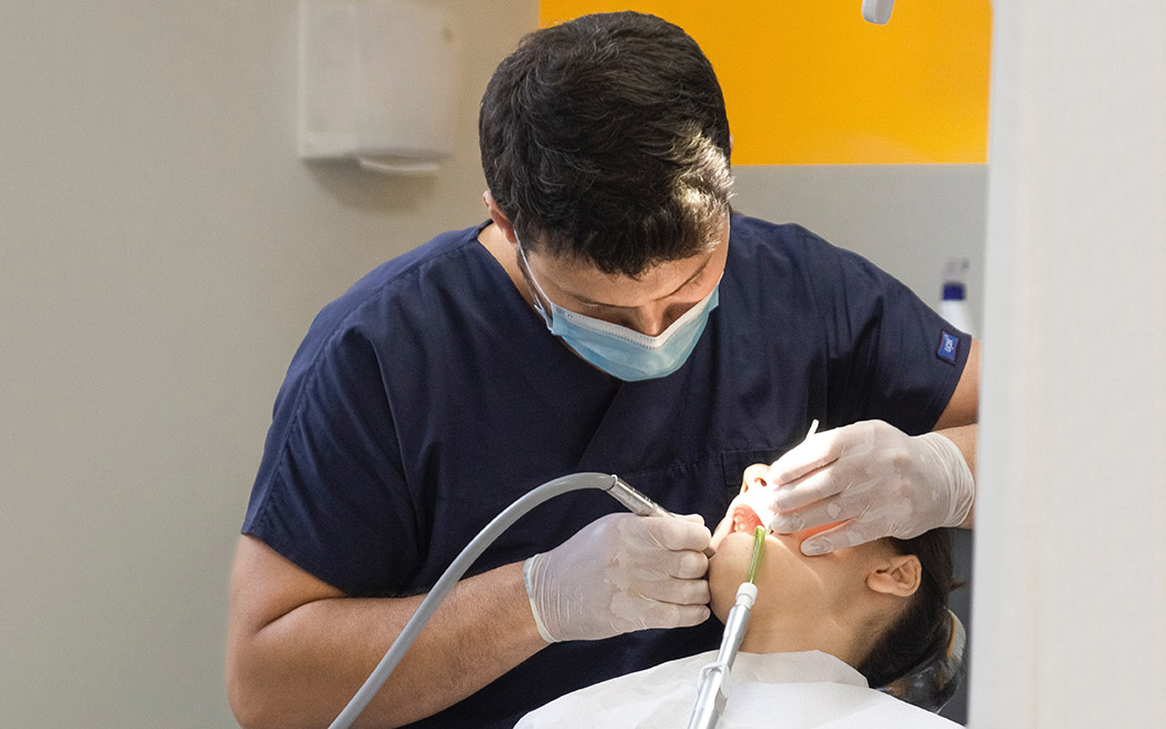 dentist-ozkan-guner-unsplash-1048