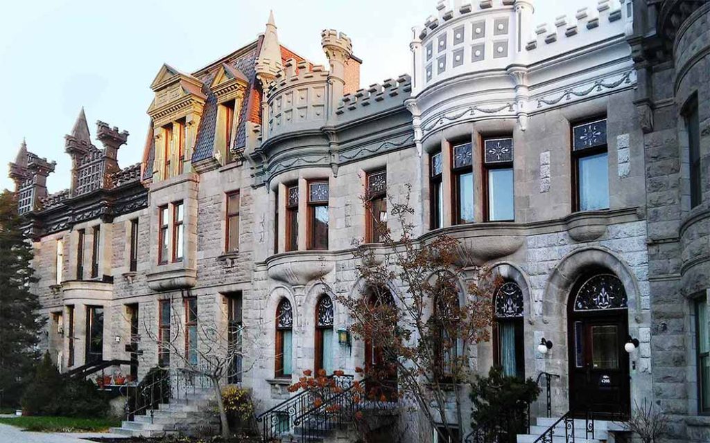 Boulevard Dorchester Boulevard, Westmount QC - photo: © Andrew Burlone – WestmountMag.ca