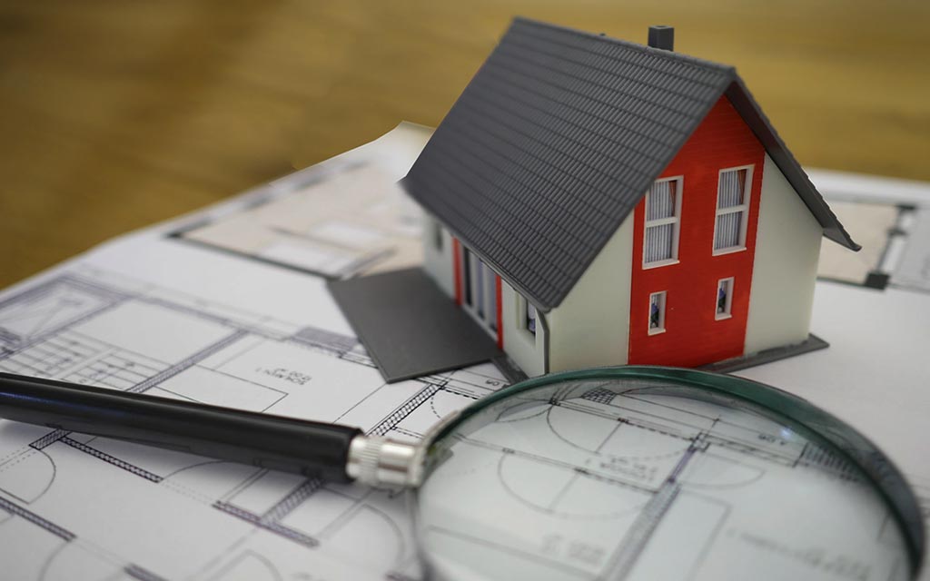 house-magnifying-glass-1024