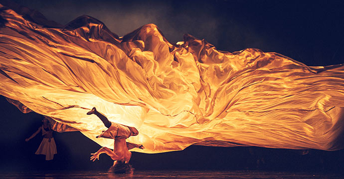 Sol Invictus, du 13 au 17 janvier 2026 au théâtre Maisonneuve de la Place des Arts - Chorégraphe : Hervé Koubi