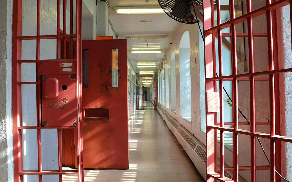jail-prison-cell-2_1024