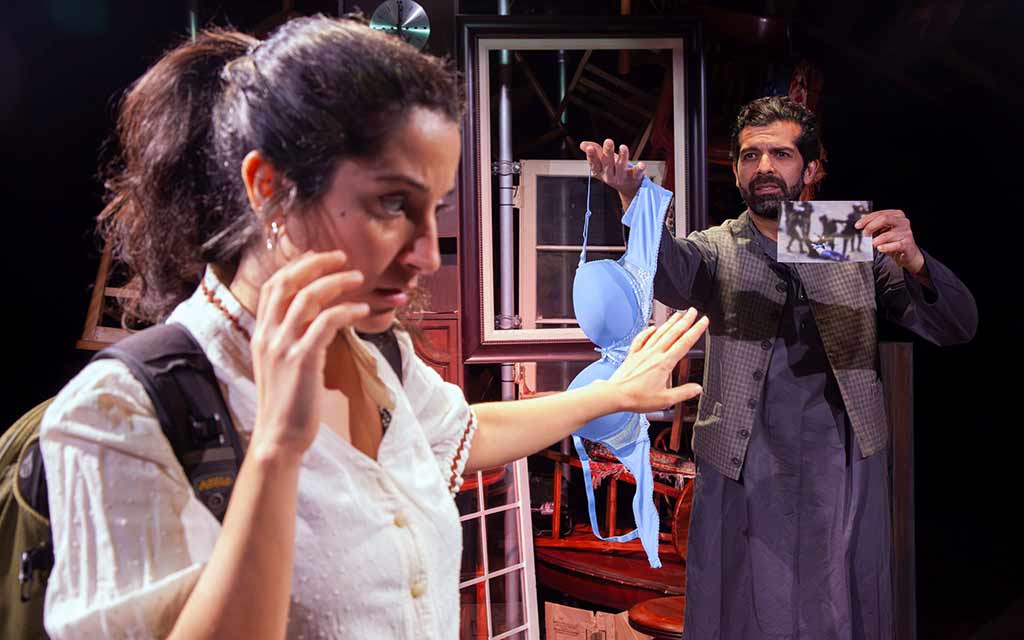 Keffiyeh-Made-in-China–Lardjane_1024