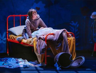 Actapalabra, a deliciously <br>playful clownish escapade