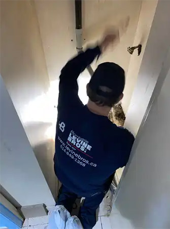 Levine Bros. Plumbing, a leader in Montreal’s plumbing and water-heating services since 1922