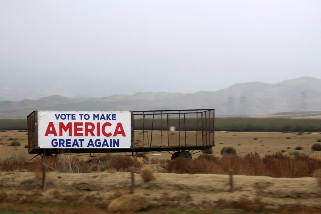 Make_America_Great_Again_outdoor_banner