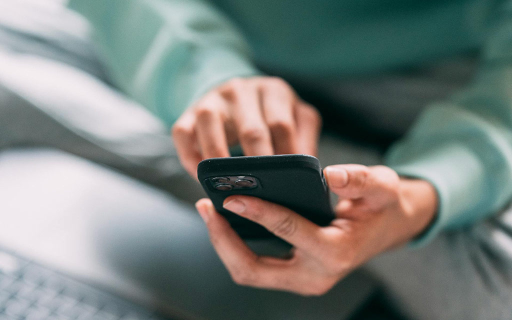 online-dating-site–greta-hoffman–pexels-1024