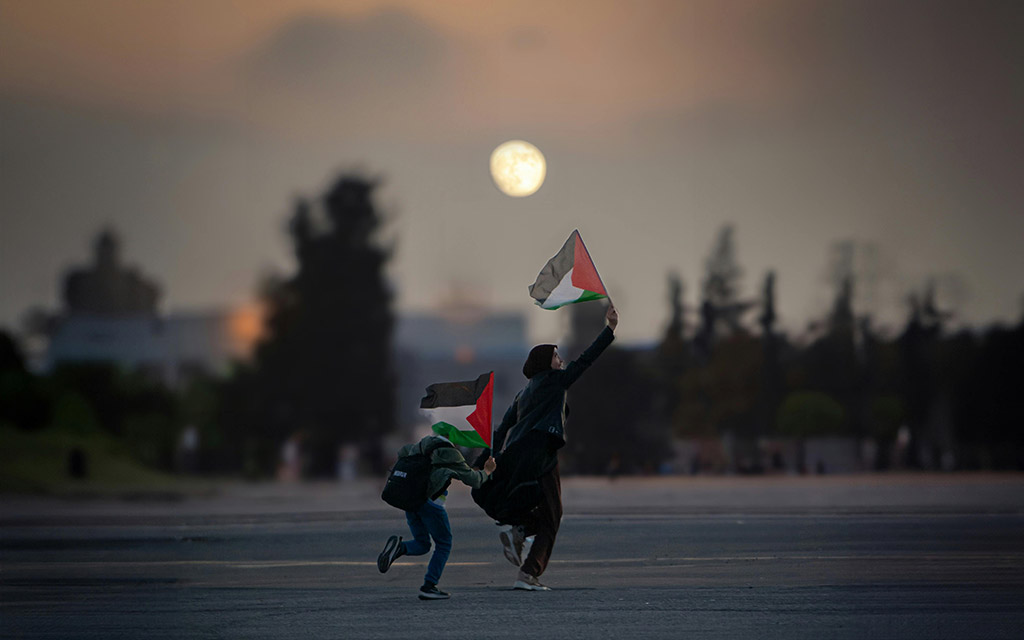 palestinian-mother-and-child_1024
