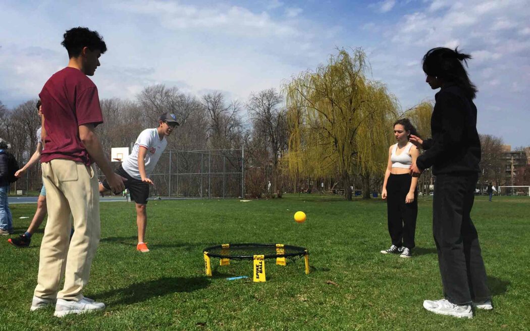 parc-jeu-de-balle-au-rebond-2048