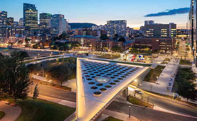 Place des Montréalaises - Lemay en collaboration avec l’artiste Angela Silver et l’équipe d’ingénierie d’AtkinsRéalis