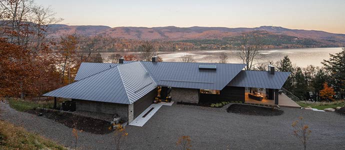 Résidence Flècheà Mont-Tremblant- MU Architecture - photo: Raphaël Thibodeau