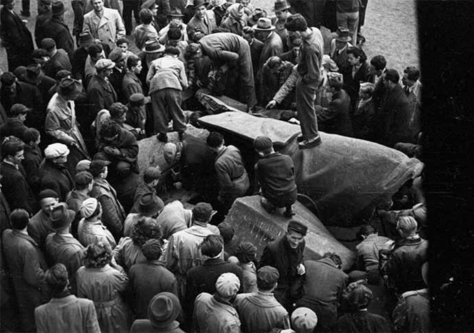 Budapest, Hongrie, 28, Oct. 1956 • Image : Gabor Szilasi / Archives Canada)