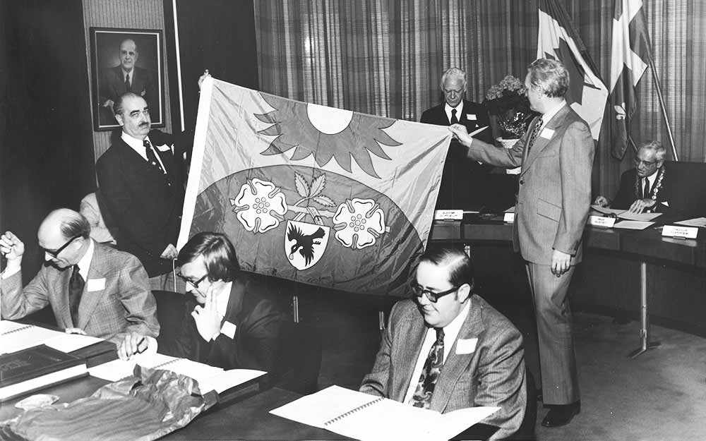 westmount-flag-unveiling_westmountmag