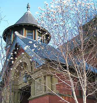Bibliothèque de Westmount library, Westmount QC - photo: © Andrew Burlone