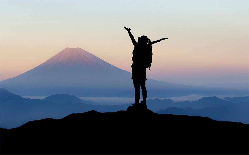 woman-on-mountain_westmountmag