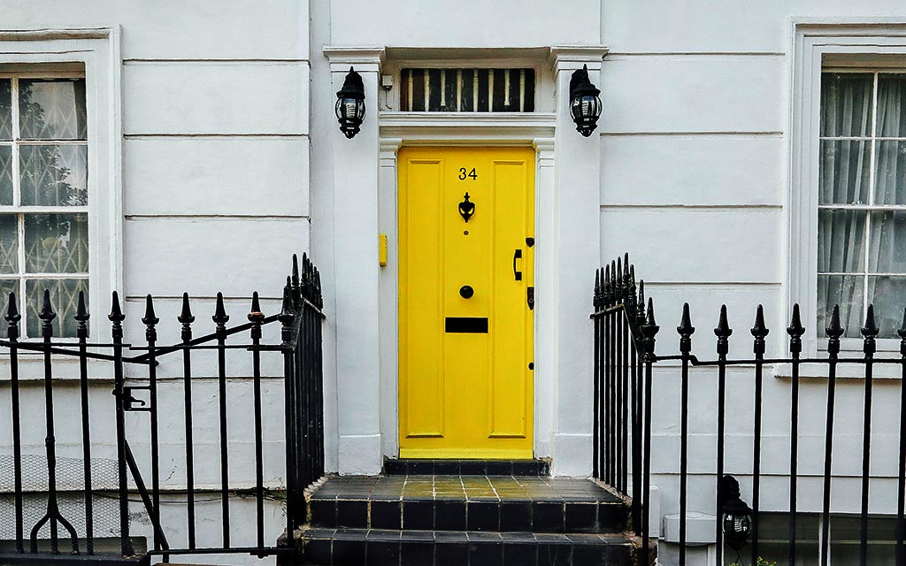yellow-door-1024